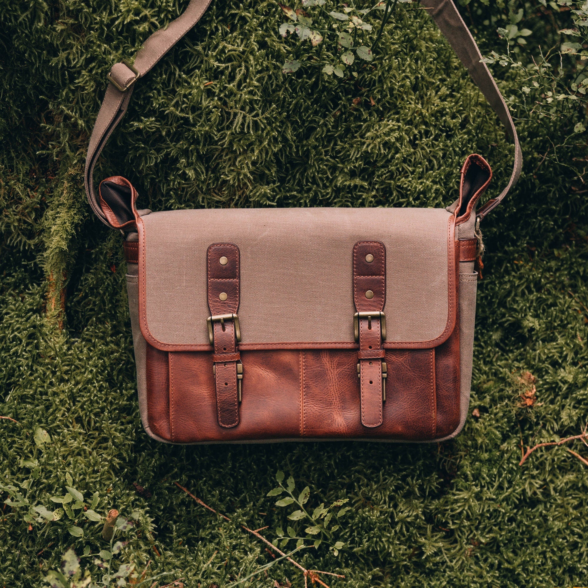 Torres Pro Canvas Leather Vintage Laptop Camera Bag Briefcase Satchel Portfolio Notebook Tablet Messenger Bag for Men, Women, Business