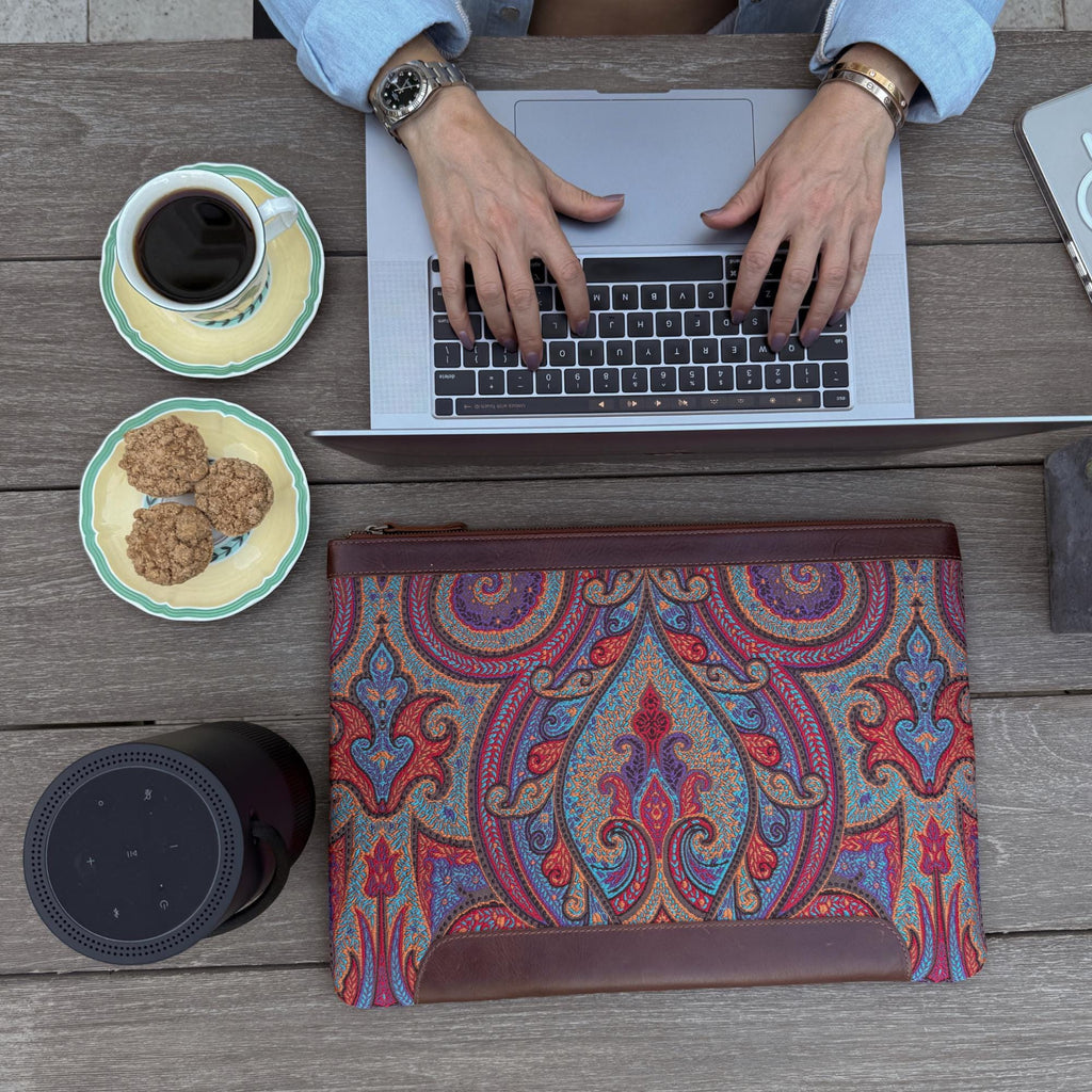 Personalized Top Grain Leather Laptop Sleeve for MacBook Pro & Air - 16'', 14'', 13.3'', M1 Pro Max, M2, M3, M4 - Designer