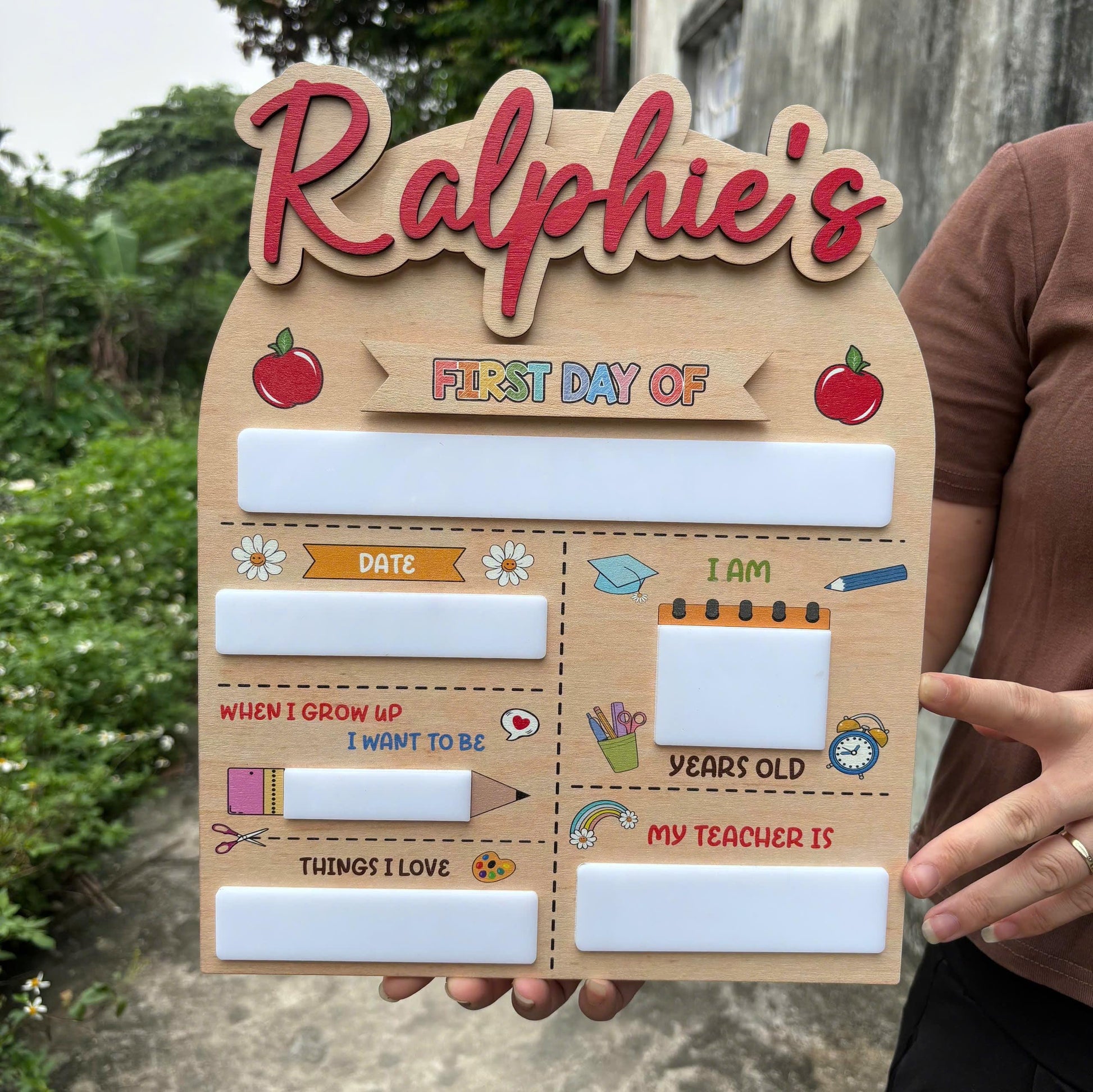 Personalized First Day Of School Sign, Reusable Back To School Sign Photo Prop, 1st Day Of School Sign, Custom Name Back To School Board